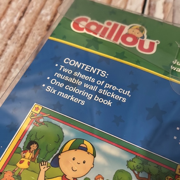 Caillou Decor Kit: Prepositional Stickers - Picture 5 of 7